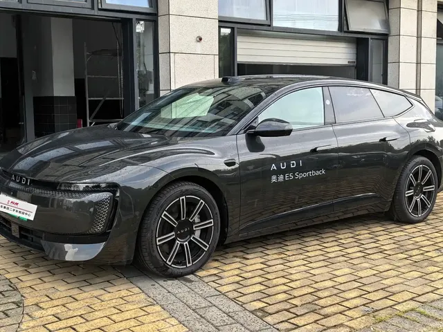 Audi E5 Sportback 2025 386kw 4WD