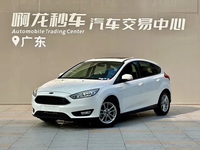 Ford Focus 2018 Hatchback Classic EcoBoost 125 Automatic Super Trend Smart Edition