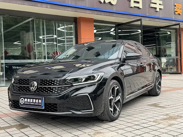 Volkswagen Passat 2024 Model 380TSI Starlight Elite
