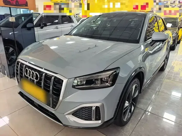 Audi Q2L 2022 35 TFSI Fashion Elegance