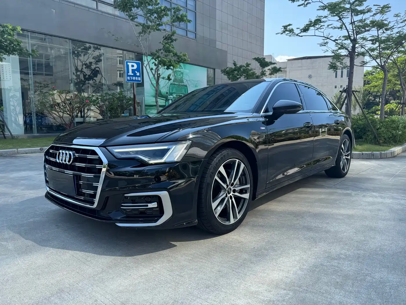 Audi A6L 2022 40 TFSI Luxury Dynamic
