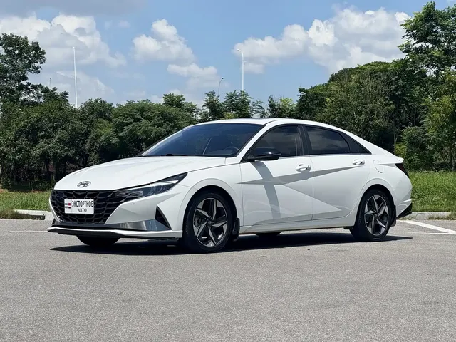 Hyundai Elantra 2022 1.5L CVT GLX Elite Edition