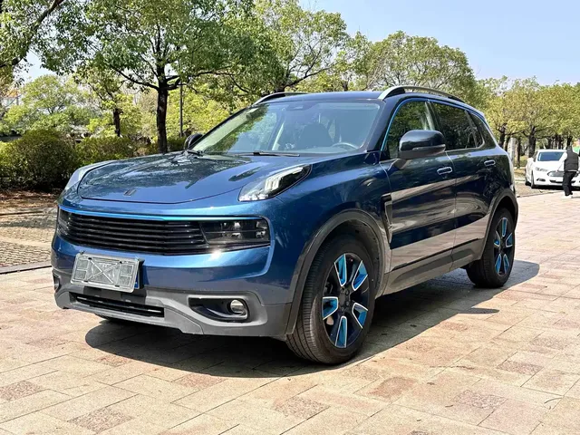 Lynk & Co 01 2018 2.0T 2WD Type+ Edition