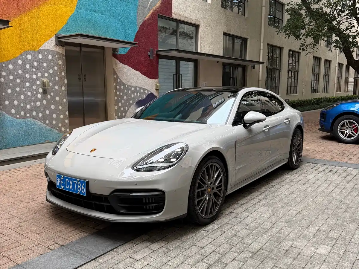 Porsche Panamera 2023 Panamera 2.9T Platinum Edition