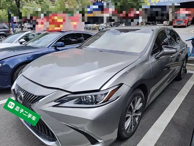 Lexus ES 2020 200 Excellence