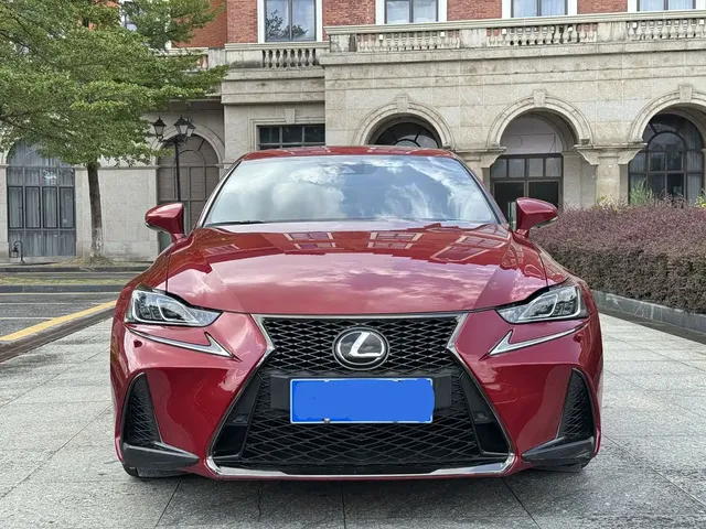 Lexus IS 2017 300 F SPORT
