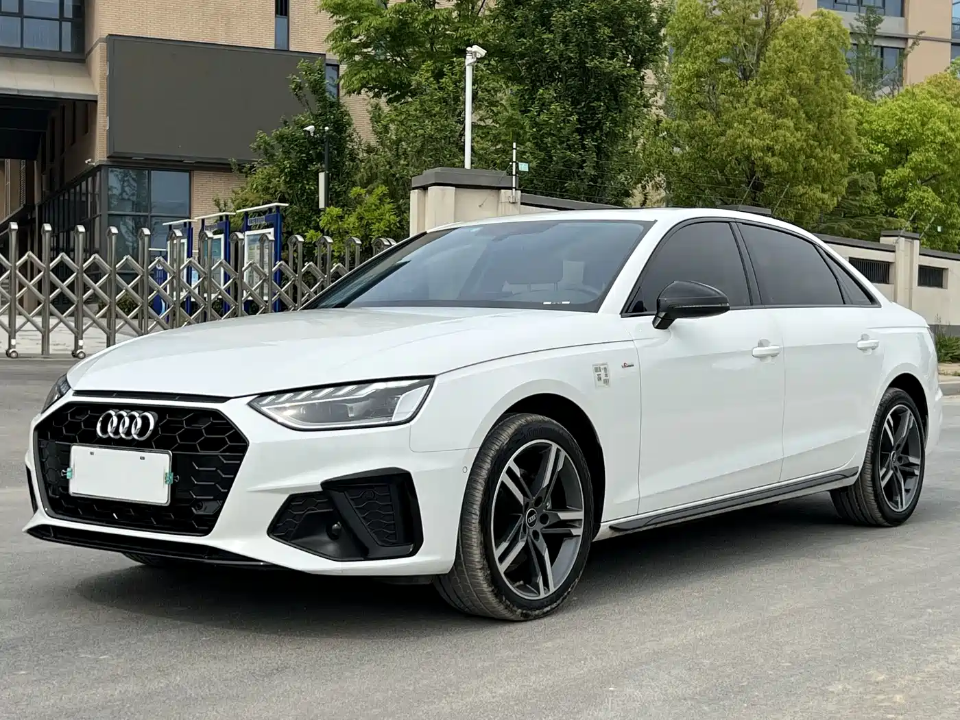 Audi A4L 2022 40 TFSI Luxury Dynamic