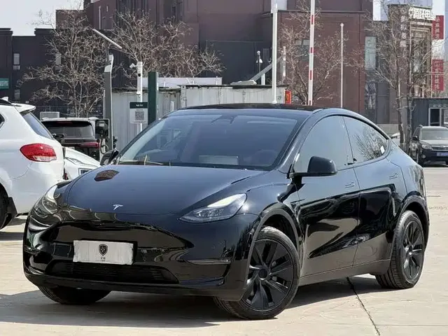 Tesla Model Y 2023 Long Range All-Wheel Drive Edition