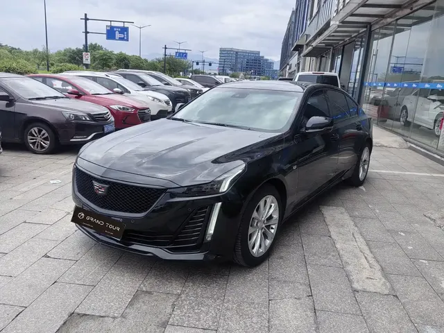 Cadillac CT5 2023 28T Luxury Style (Standard Edition)