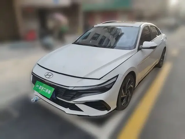 Hyundai Elantra 2023 Model 1.5L CVT LUX Premium Edition
