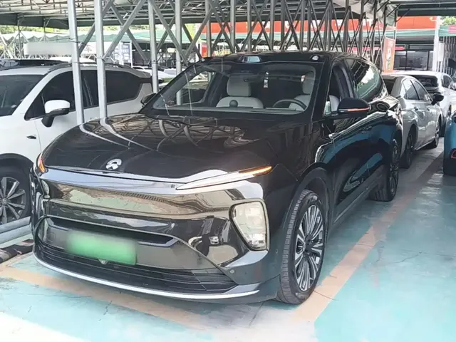 NIO ES8 2023 75kWh Executive Edition