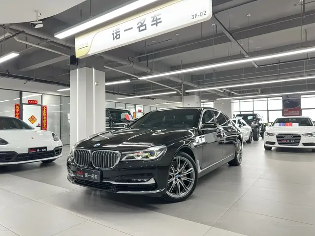 BMW 7 Series 2018 740Li xDrive Premium Type Excellence Package