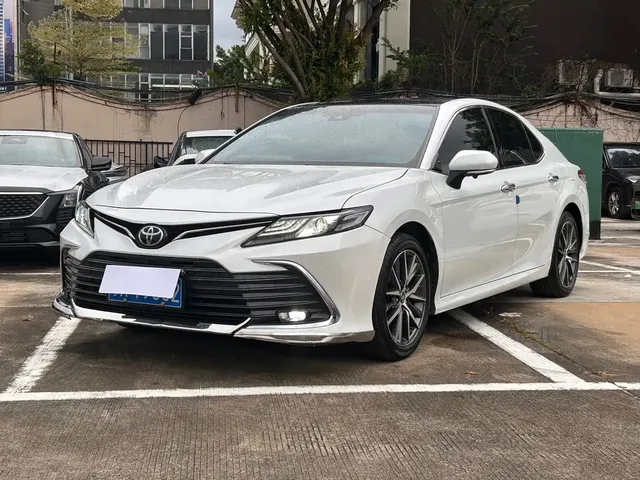 Toyota Camry 2021 2.5G Luxury Edition