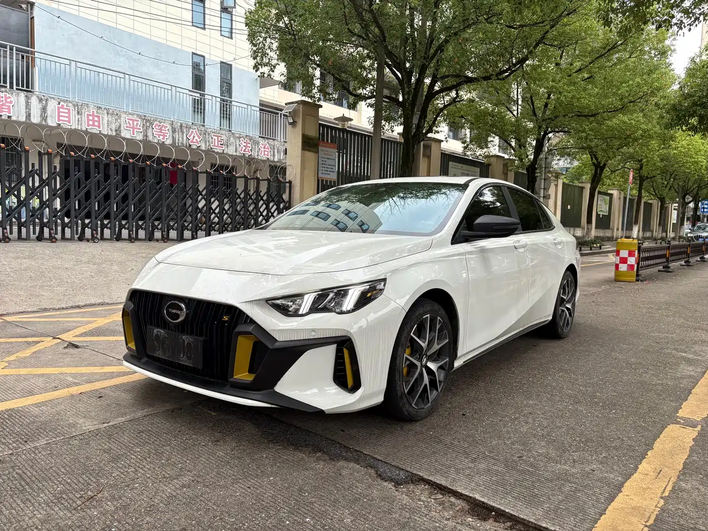 GAC Trumpchi Emkoo 2021 270T DCT J15 Edition