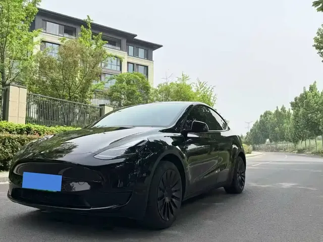 Tesla Model Y 2023 Rear-Wheel Drive Edition