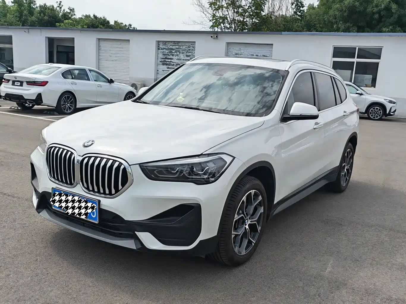 BMW X1 2021 sDrive25Li Leading