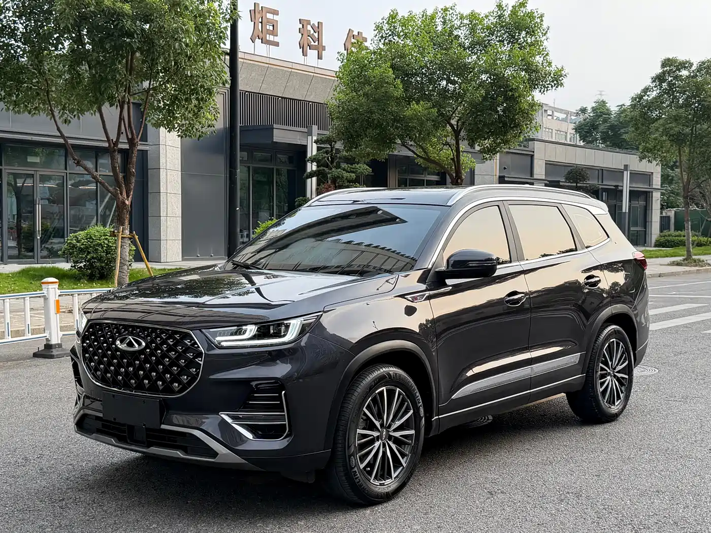 Chery Tiggo 8 PLUS 2021 Model 290TGDI DCT Luxury Edition