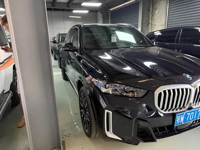 BMW X5 2024 xDrive 40Li Exclusive Black Flame Limited Edition