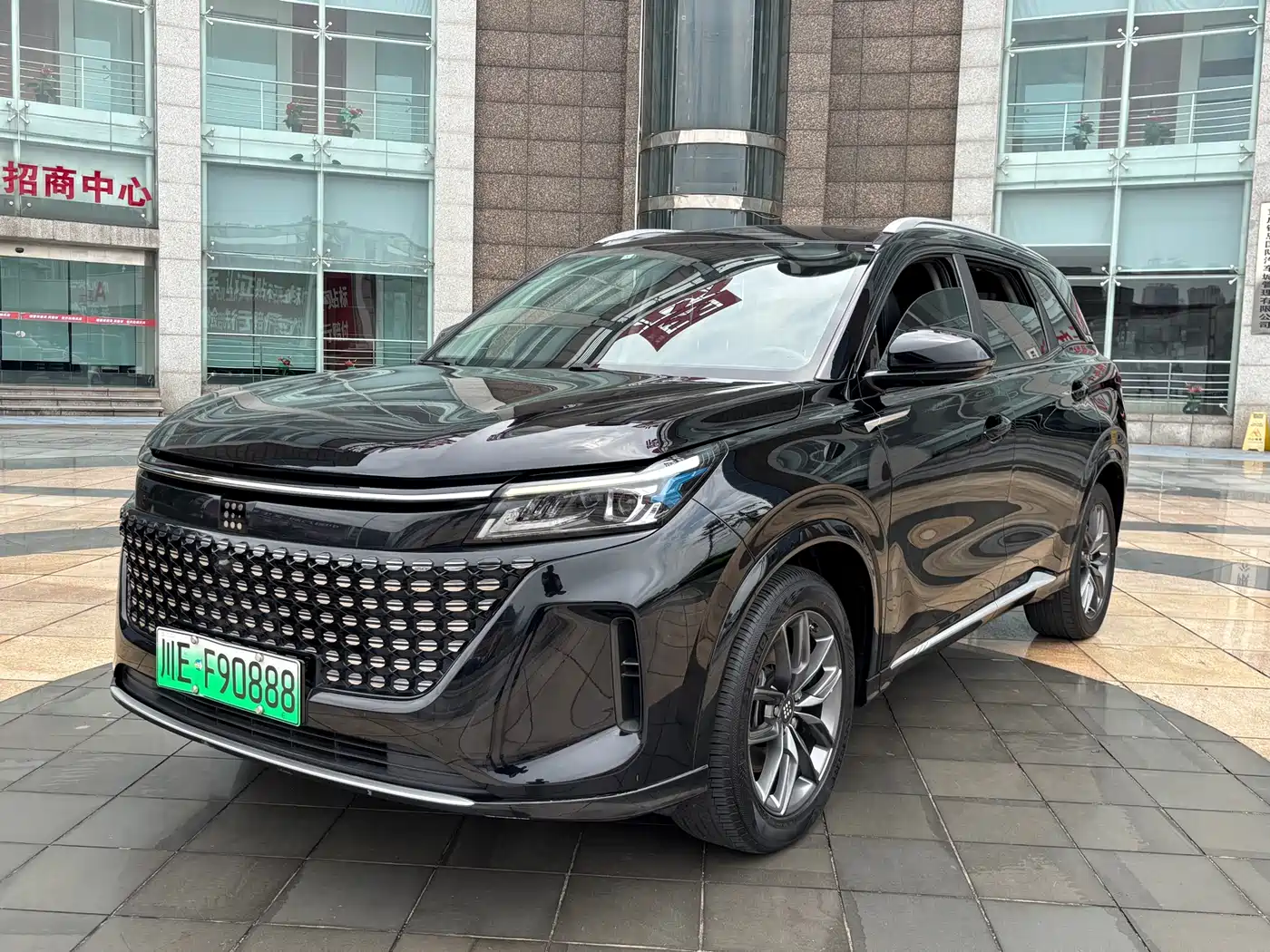 Landian E5 2023 1.5L DE-i 100KM Enjoyment 7-seater