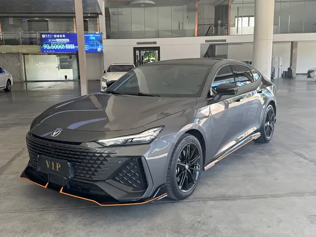 Changan UNI-V 2022 2.0T Sharp Speed Edition