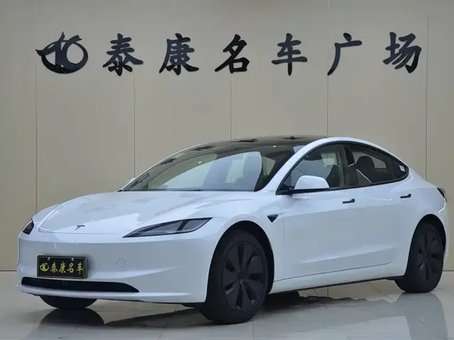 Tesla Model 3 2025 Model Year Facelift Rear-Wheel Drive
