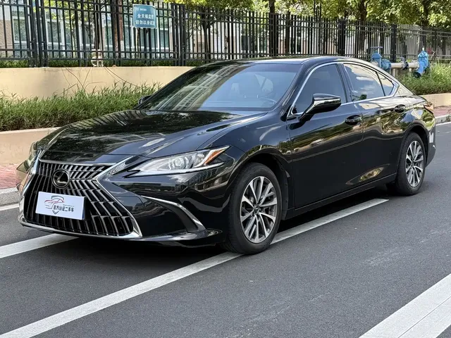 Lexus ES 2021 200 Excellence Edition
