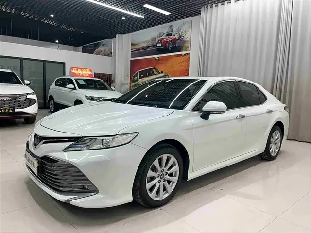 Toyota Camry 2018 2.0G Luxury Edition