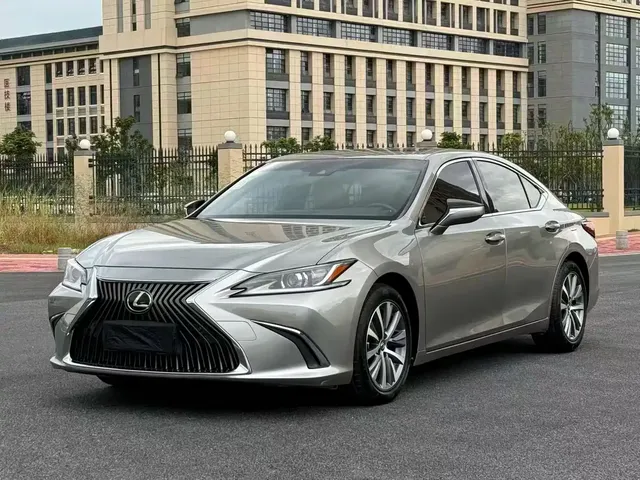 Lexus ES 2018 200 Excellence Edition China V