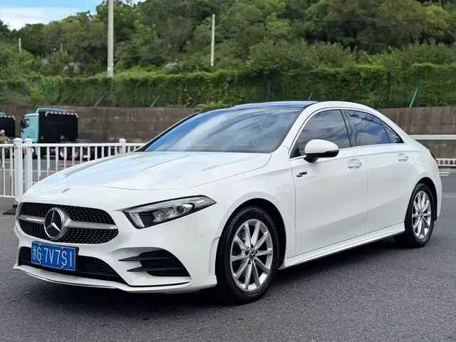 Mercedes-Benz A-Class 2022 A 200 L Sport Sedan Dynamic