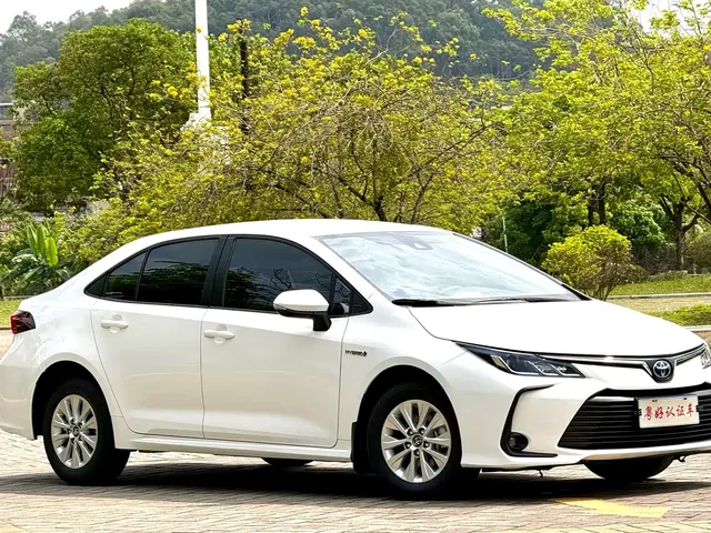 Toyota Corolla 2022 Hybrid 1.8L E-CVT Pioneer Edition