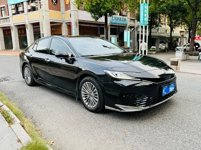 Toyota Camry 2024 2.0GVP Luxury Edition