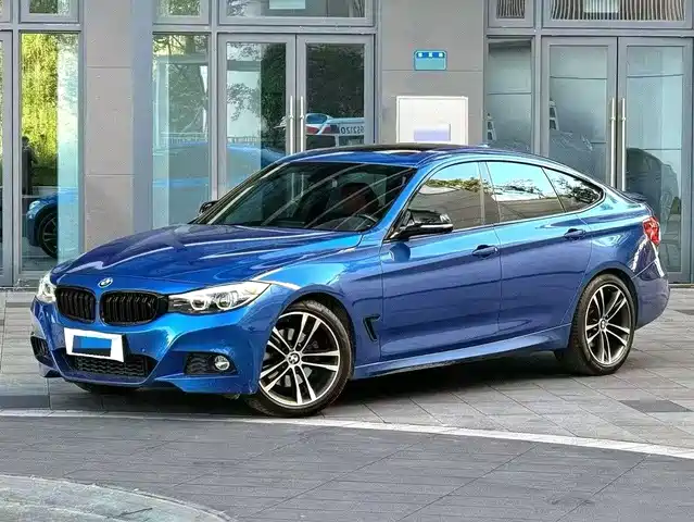 BMW 3 Series GT 2018 330i xDrive M Sport