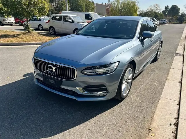 Volvo S90 2020 T5 Momentum Luxury Edition