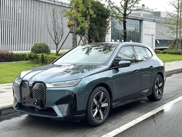 BMW iX 2022 xDrive40