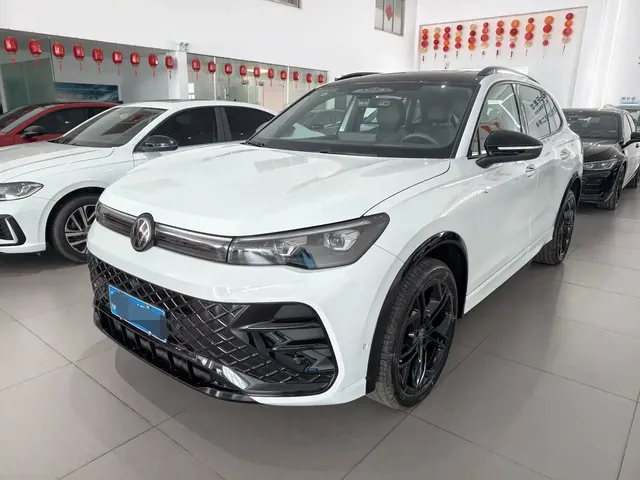 Volkswagen Tiguan L 2026 PRO 380TSI 4WD R-Line Smart Premium Edition