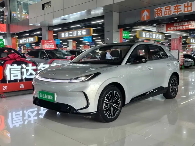 ARCFOX T1 2025 Base Model