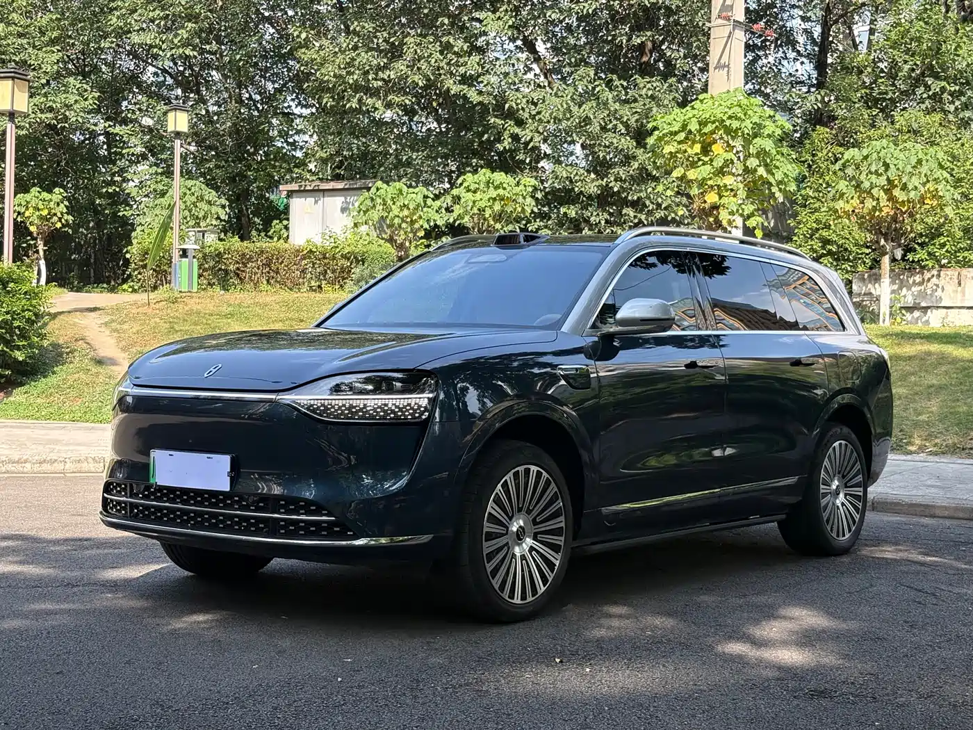AITO Wenjie AITO M9 2025 Extended Range Ultra 52kWh 6-Seater