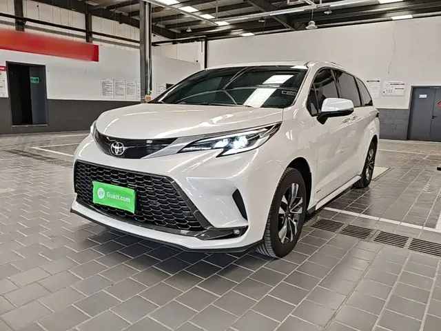 Toyota Granvia 2024 2.5L Hybrid Luxury