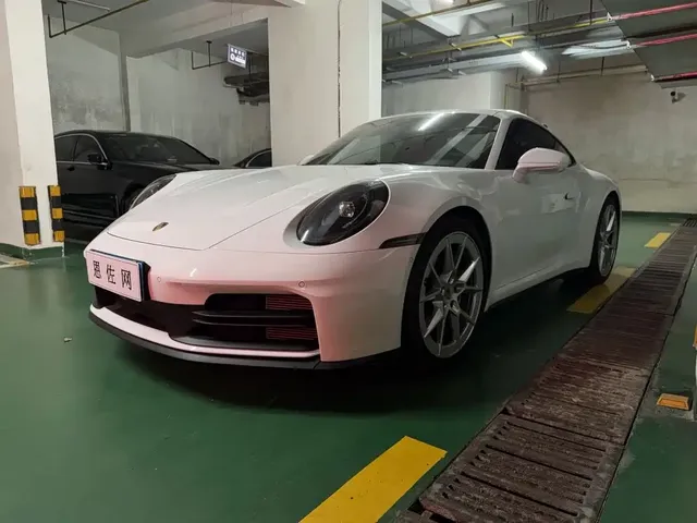 Porsche 911 2025 Carrera 3.0T
