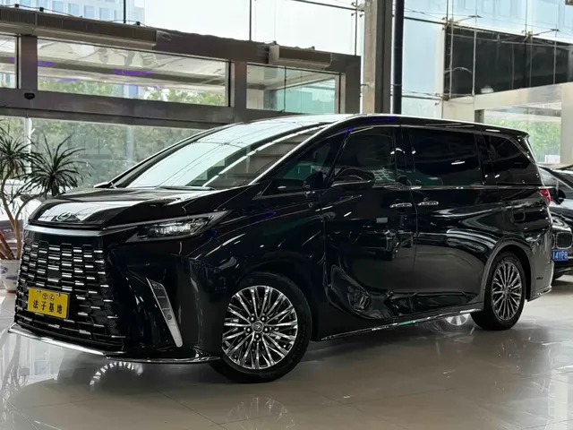 Lexus LM 2023 350h 7-Seater Elegance Edition