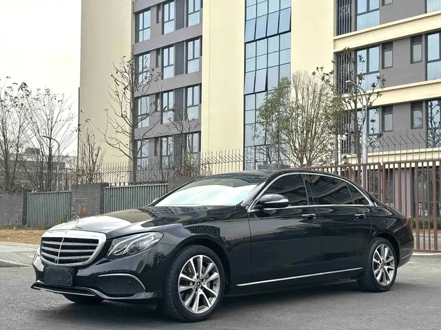 Mercedes-Benz E-Class 2019 E 300 L Fashion