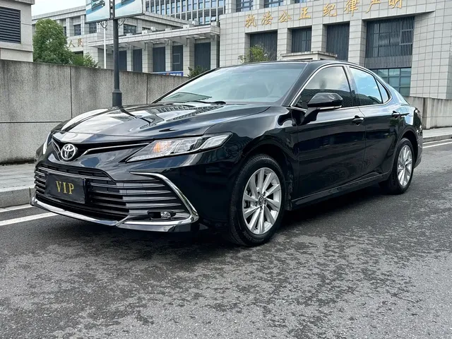 Toyota Camry 2023 2.0GVP Leading Edition