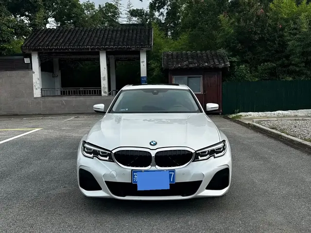 BMW 3 Series 2022 325Li xDrive M Sport Package