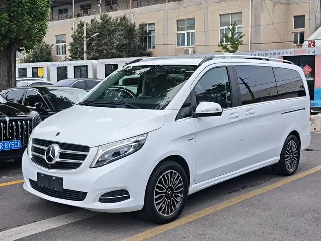 Mercedes-Benz V-Class 2017 Model V 260 Premium Edition