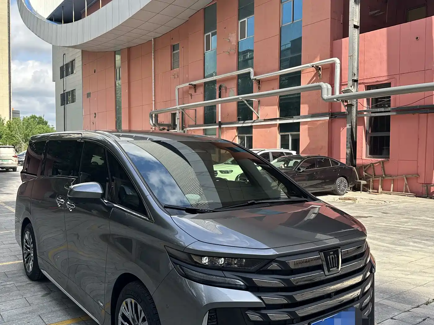 Toyota Vellfire 2024 Crown Hybrid 2.5L Executive Premium Edition