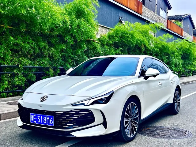 MG 7 2023 2.0T Automatic Hunting Beauty Luxury Edition