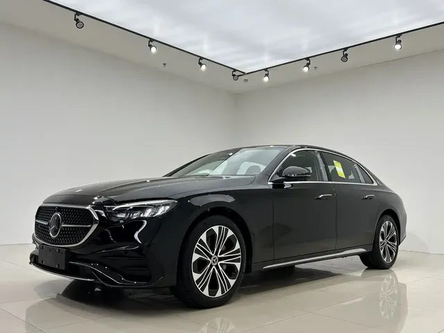 Mercedes-Benz E-Class 2024 E 300 L Fashion
