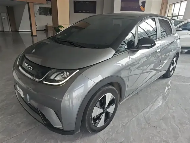 BYD Dolphin 2023 420km Fashion Edition