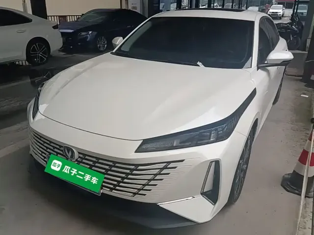 Changan Eado 2025 Blue Whale 1.5T 500Bar Premium