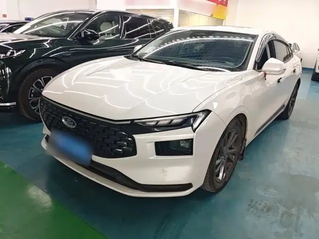 Ford Mondeo 2025 2.0T EcoBoost Luxury